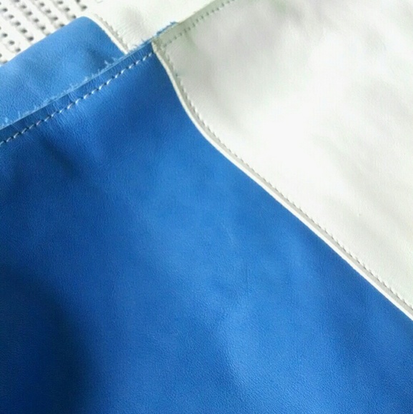 PRICE DROP ⬇️ Genuine Italian Leather Bag - Picture 2 of 6